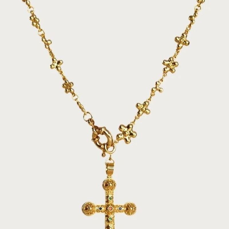 Daisy Cross Pendant Necklace